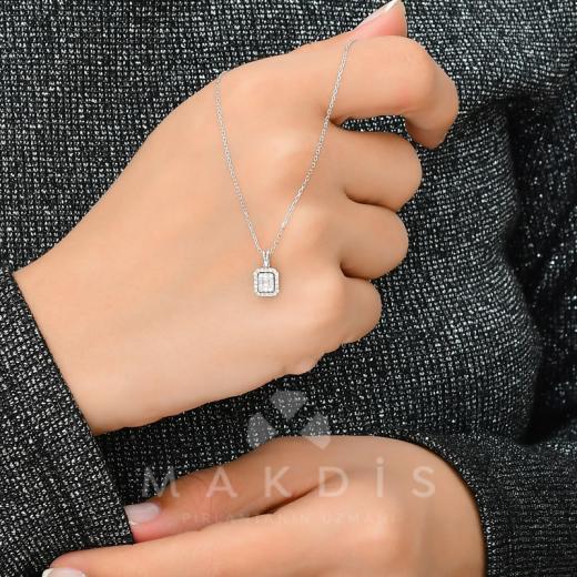 0.22 Karat Baget Kolye