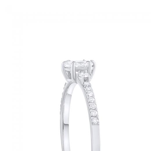 Oval 0.35 Karat Tektaş Yüzük