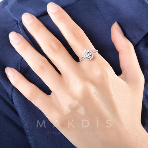 0.43 Karat Pırlanta Baget Yüzük