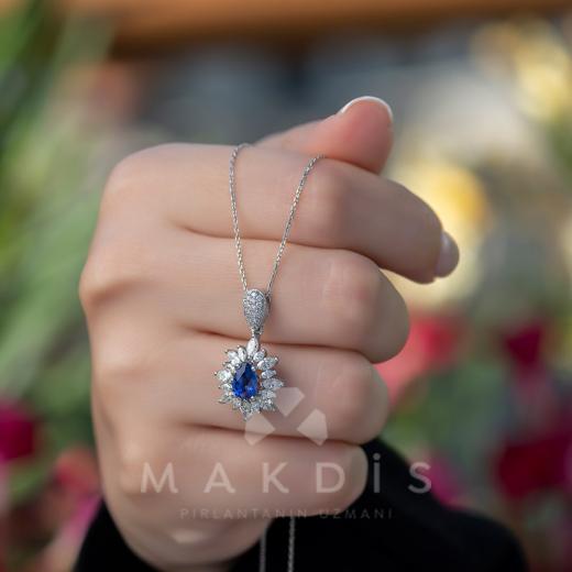 2.13 Karat Safir Kolye